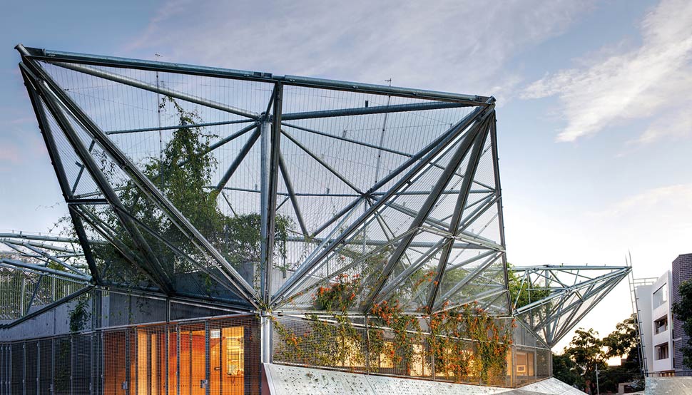 Collins and Turner architects' Waterloo Youth Family and Community Centre was awarded the 2013 National COLORBOND® Award for Steel Architecture at the Australian Institute of Architects' National Architecture Awards in Sydney.